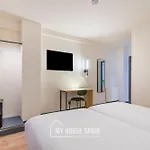 게스트하우스 Novarooms By Myhousespain 기욘