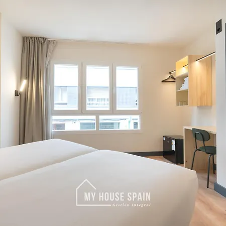 Novarooms By Myhousespain Penzion *