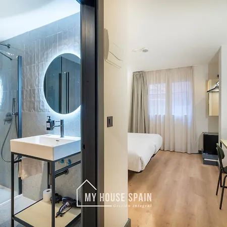 Nova By Myhousespain Guest house