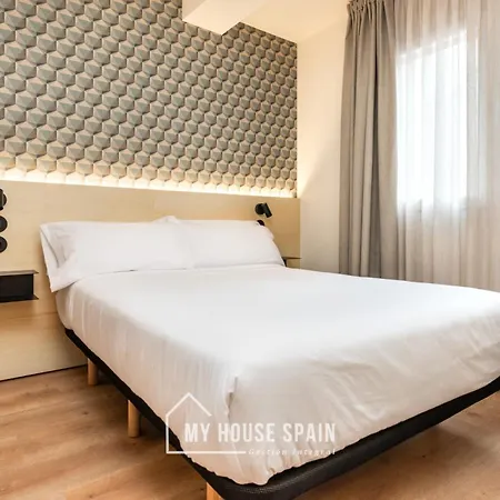 Nova By Myhousespain Guest house