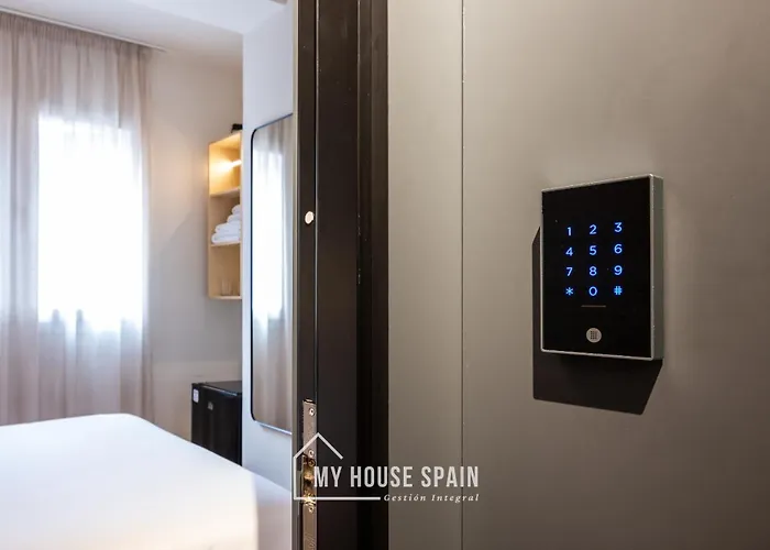 Pensjonat Novarooms By Myhousespain *